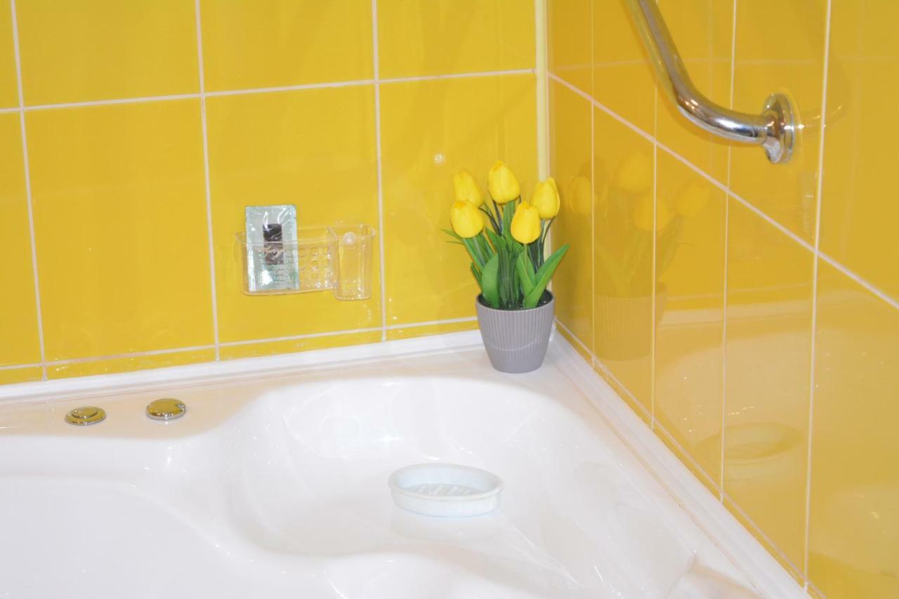 M@D Apartment Temeşvar Dış mekan fotoğraf
